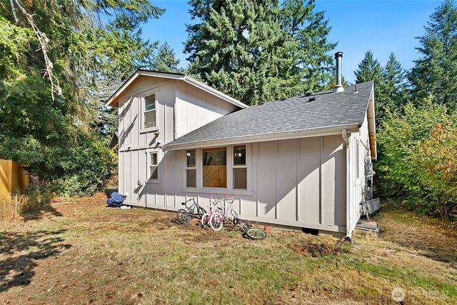 22341 Glenview Court SE, Yelm, WA 98597