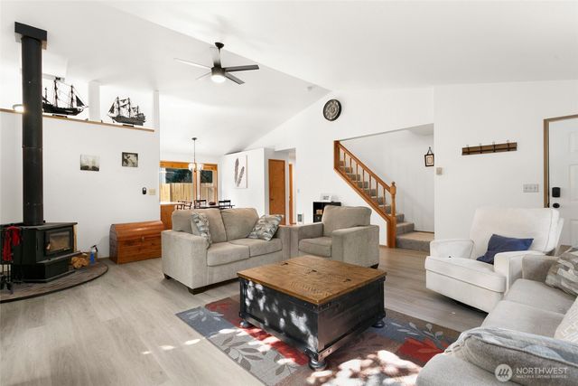 22341 Glenview Court SE, Yelm, WA 98597