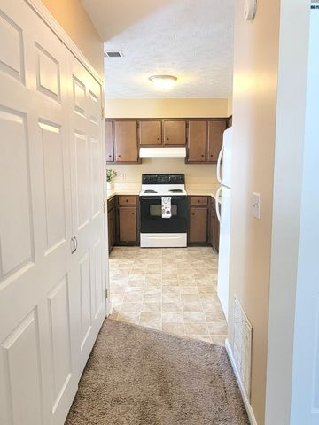 125 Schenkelwood Drive, Frankfort, KY 40601