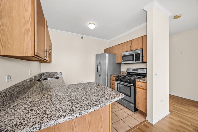 600 N Dearborn Street 1805, Chicago, IL 60654