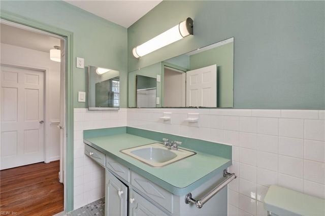 217 Cedar RD, Chesapeake, VA 23322