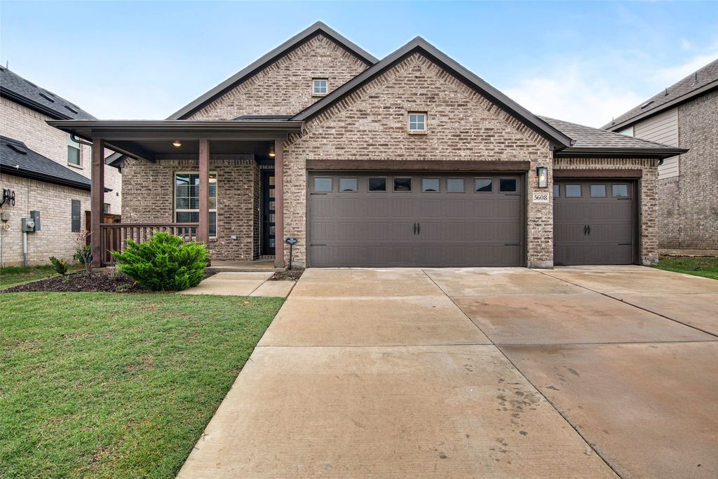 5608 Crestview Drive, Celina, TX 75009