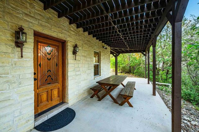 38 Seewald Rd, Boerne, TX 78006