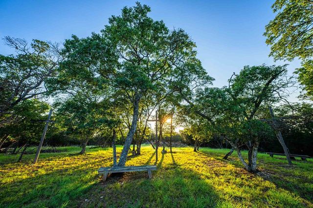 38 Seewald Rd, Boerne, TX 78006