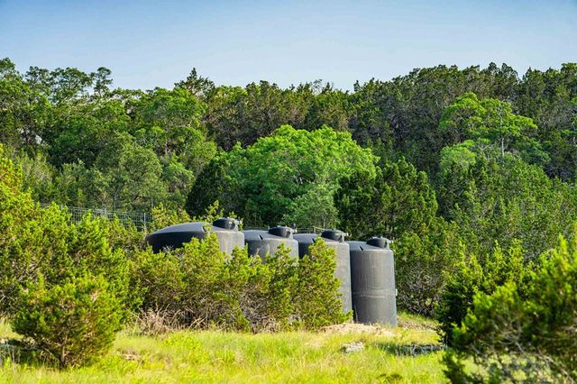 38 Seewald Rd, Boerne, TX 78006