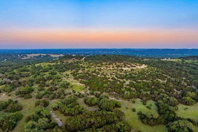 38 Seewald Rd, Boerne, TX 78006