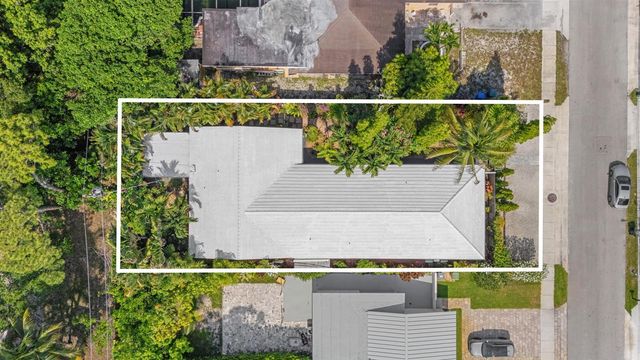 736 - 738 NE 36th Street, Oakland Park, FL 33334