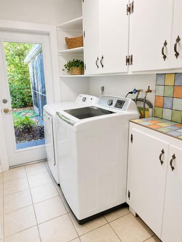 736 - 738 NE 36th Street, Oakland Park, FL 33334