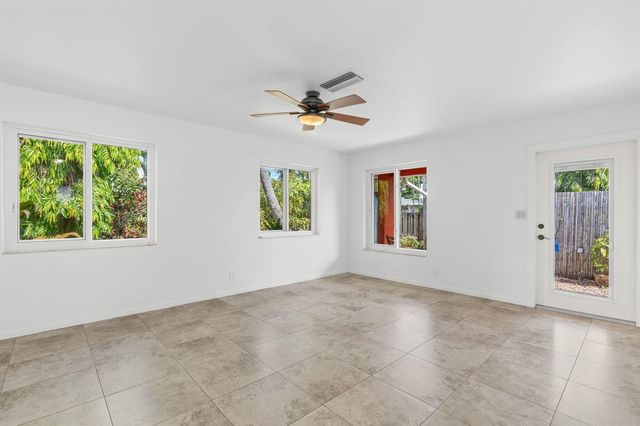 736 - 738 NE 36th Street, Oakland Park, FL 33334