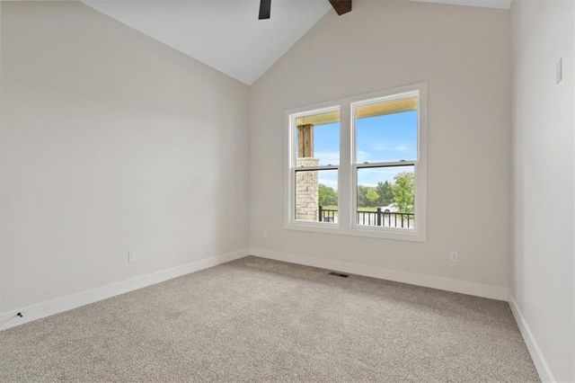 13458 Terrace Park Drive, Parkville, MO 64152