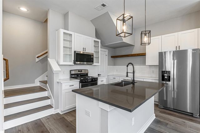 8475 Berry Brush Lane, Houston, TX 77022