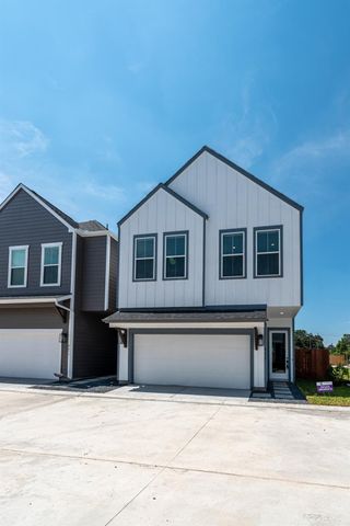 8475 Berry Brush Lane, Houston, TX 77022