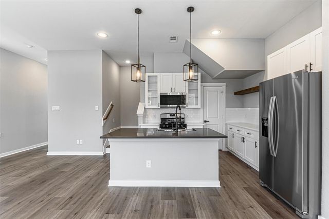 8475 Berry Brush Lane, Houston, TX 77022