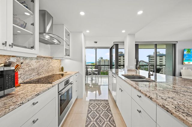 4000 N Ocean Drive 2004, Singer Island, FL 33404
