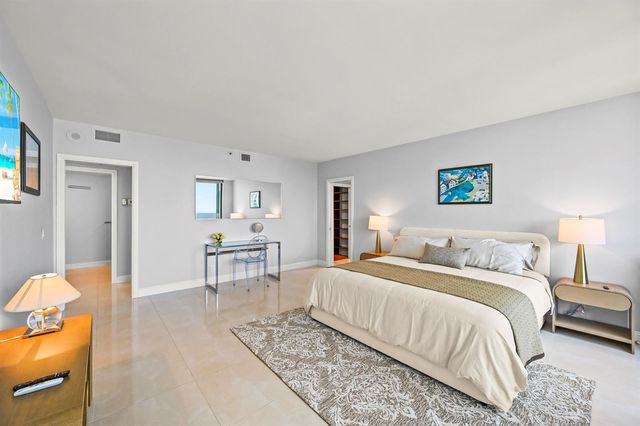 4000 N Ocean Drive 2004, Singer Island, FL 33404
