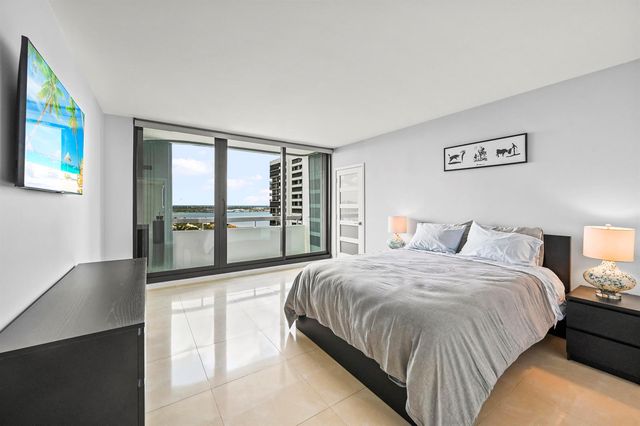 4000 N Ocean Drive 2004, Singer Island, FL 33404