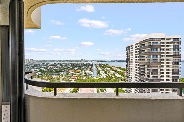 4000 N Ocean Drive 2004, Singer Island, FL 33404