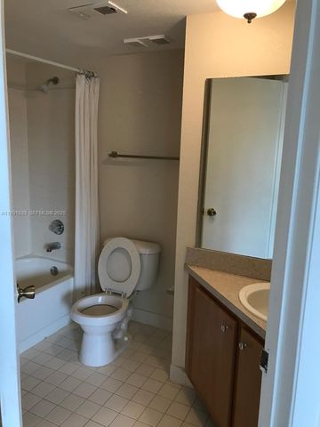 2445 SW 18th Ter 705, Fort Lauderdale, FL 33315