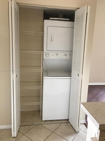 2445 SW 18th Ter 705, Fort Lauderdale, FL 33315