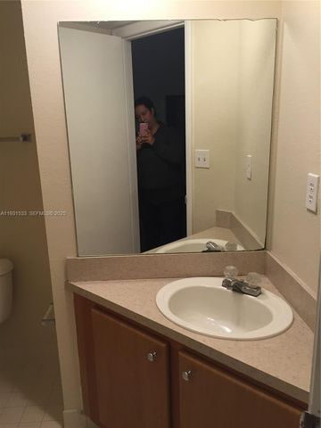 2445 SW 18th Ter 705, Fort Lauderdale, FL 33315