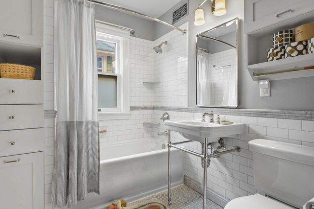 512 S Ingersoll Street, Madison, WI 53703