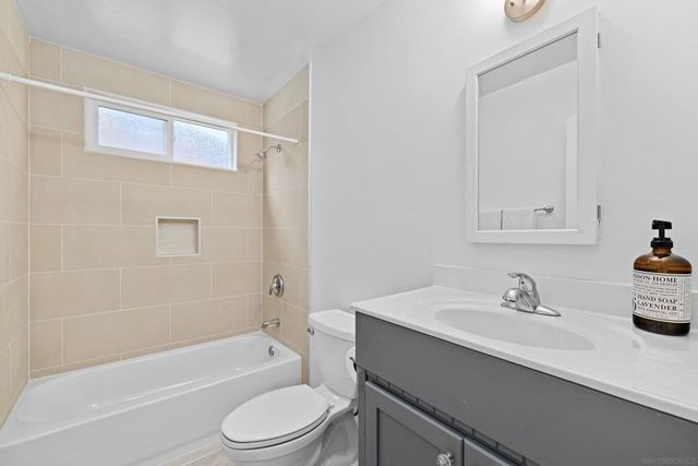 3027 Linda Dr, Oceanside, CA 92056