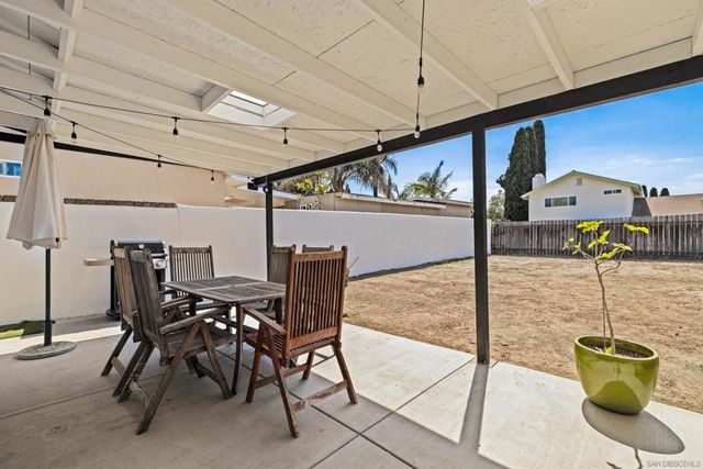 3027 Linda Dr, Oceanside, CA 92056