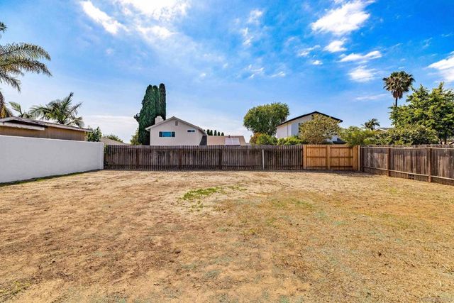 3027 Linda Dr, Oceanside, CA 92056