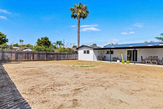 3027 Linda Dr, Oceanside, CA 92056