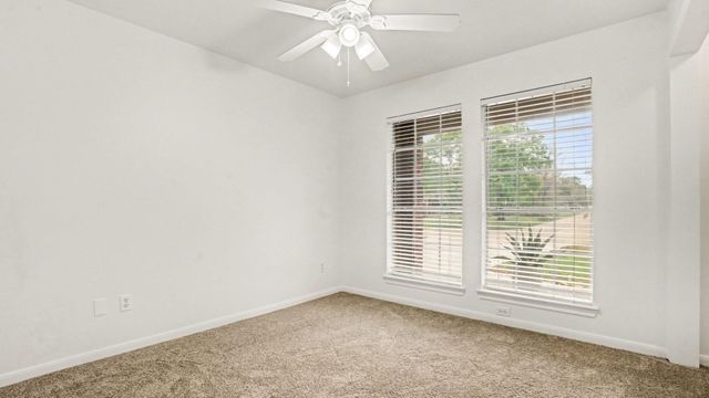 718 Fairfield Avenue, La Porte, TX 77571