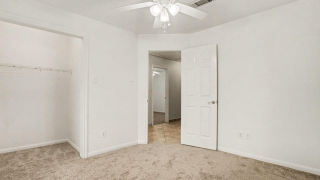 718 Fairfield Avenue, La Porte, TX 77571