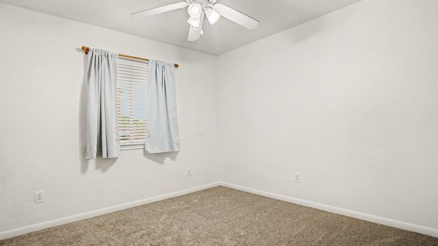 718 Fairfield Avenue, La Porte, TX 77571