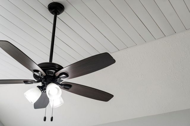 1911 Victoria Garden Drive, Richmond, TX 77406