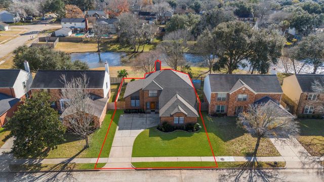 1911 Victoria Garden Drive, Richmond, TX 77406