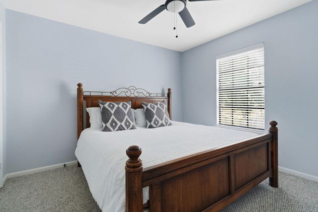 1911 Victoria Garden Drive, Richmond, TX 77406