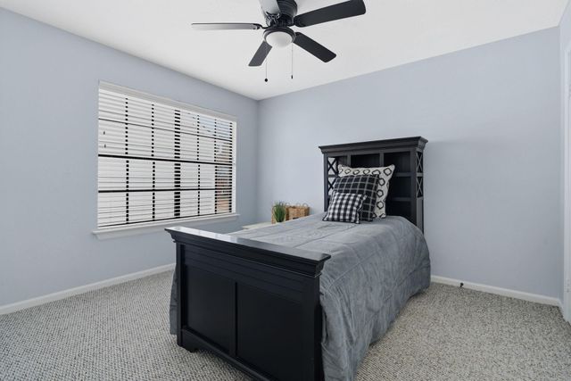 1911 Victoria Garden Drive, Richmond, TX 77406