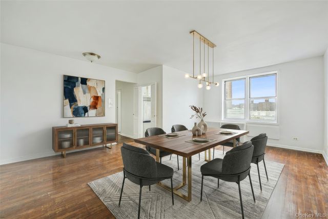 63-45 Saunders Street 6H, Rego Park, NY 11374