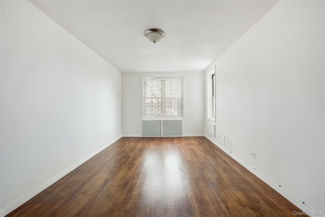 63-45 Saunders Street 6H, Rego Park, NY 11374