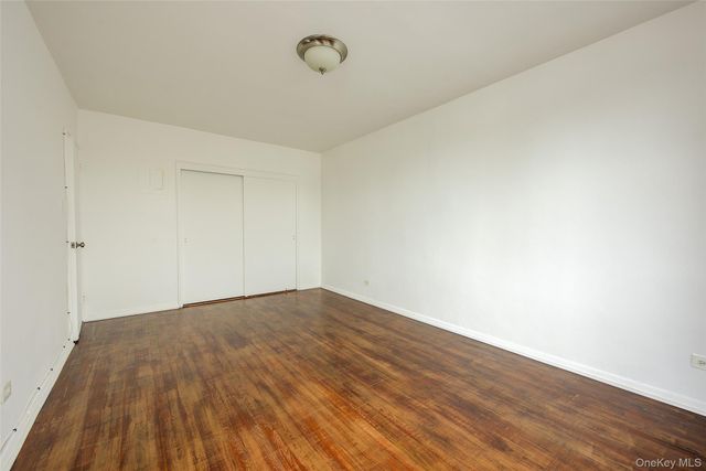 63-45 Saunders Street 6H, Rego Park, NY 11374