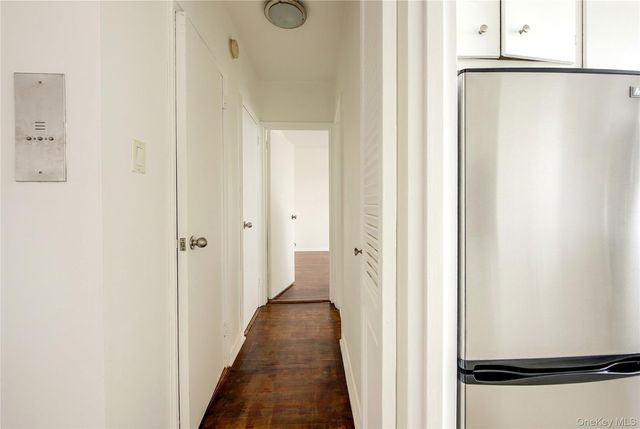 63-45 Saunders Street 6H, Rego Park, NY 11374