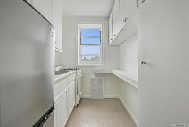 63-45 Saunders Street 6H, Rego Park, NY 11374