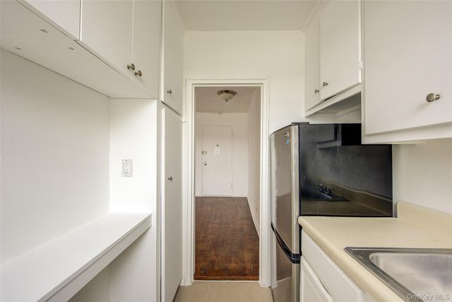 63-45 Saunders Street 6H, Rego Park, NY 11374
