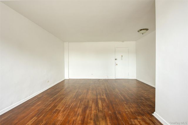 63-45 Saunders Street 6H, Rego Park, NY 11374