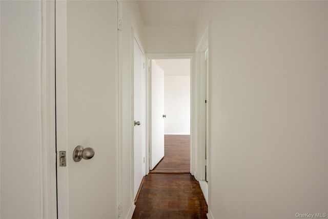 63-45 Saunders Street 6H, Rego Park, NY 11374
