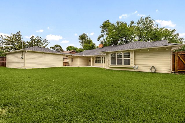 9814 Moorberry Lane, Houston, TX 77080