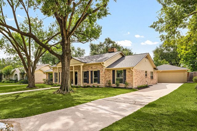 9814 Moorberry Lane, Houston, TX 77080