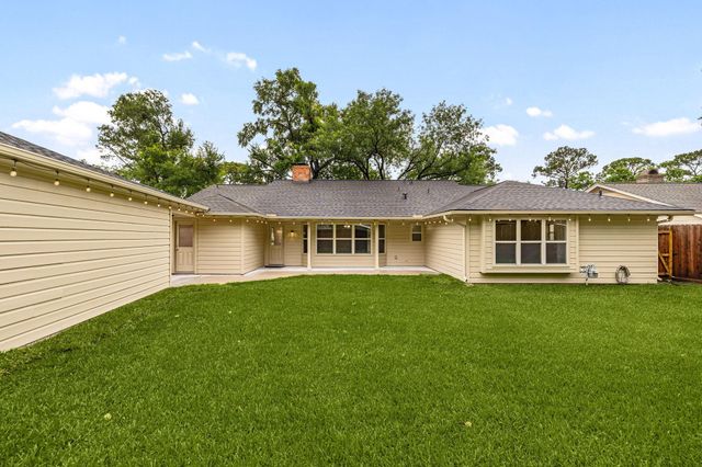9814 Moorberry Lane, Houston, TX 77080