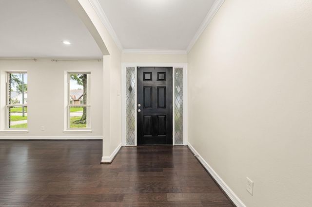 9814 Moorberry Lane, Houston, TX 77080