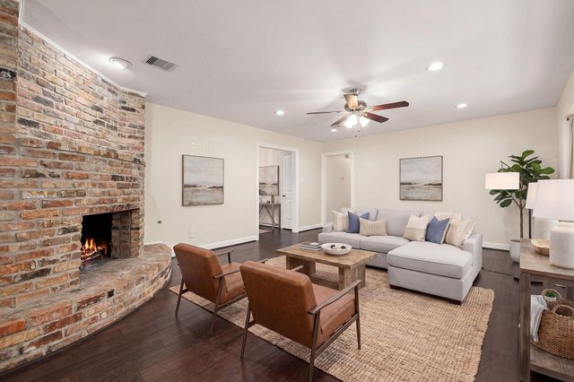9814 Moorberry Lane, Houston, TX 77080