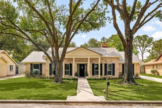 9814 Moorberry Lane, Houston, TX 77080